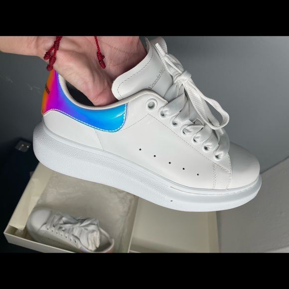 Alexander McQueen oversized sneaker ‘iridescent’ - Picture 2 of 7